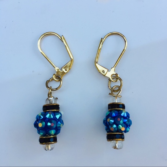 Jewelry - 📌 SOLD 📌Blue rhinestone gold crystal earrings